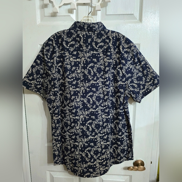 Joe Fresh Navy Floral Shirt Size XL - Picture 2 of 3